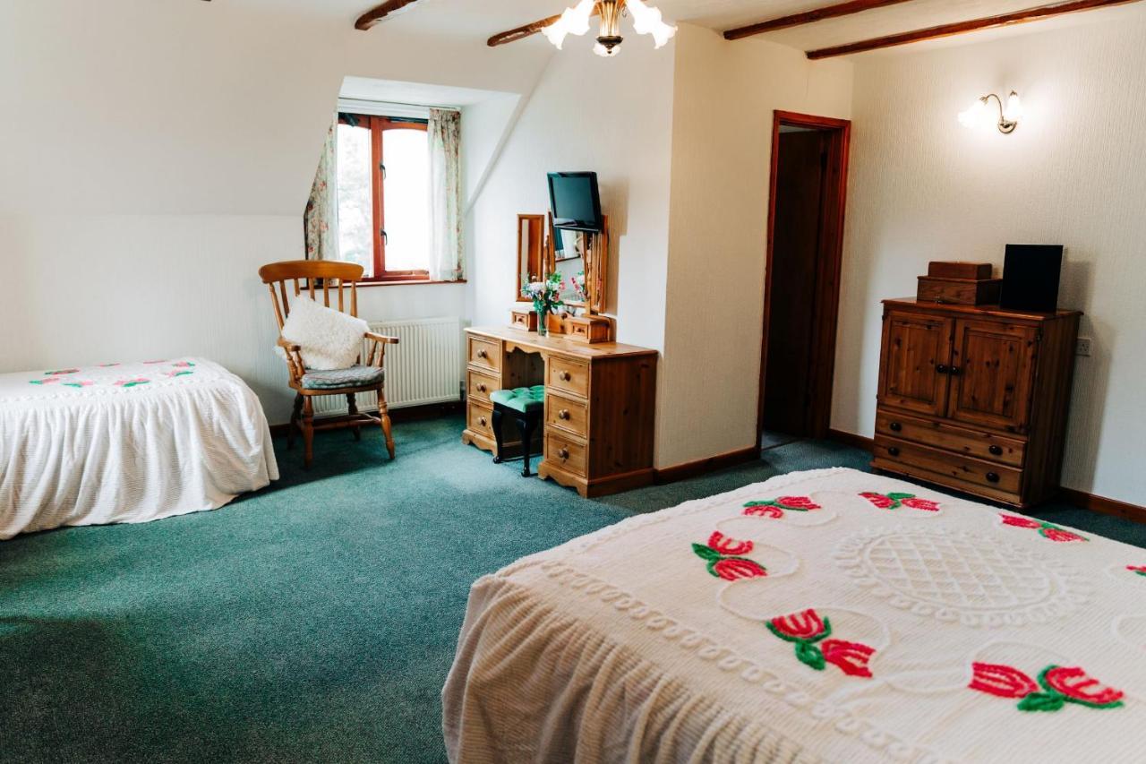 The Farmhouse Lochmeyler Llandeloy Extérieur photo