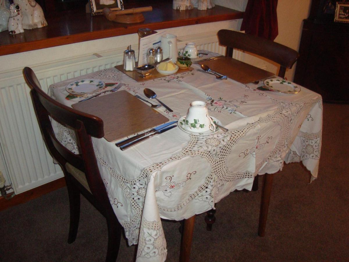 The Farmhouse Lochmeyler Llandeloy Extérieur photo
